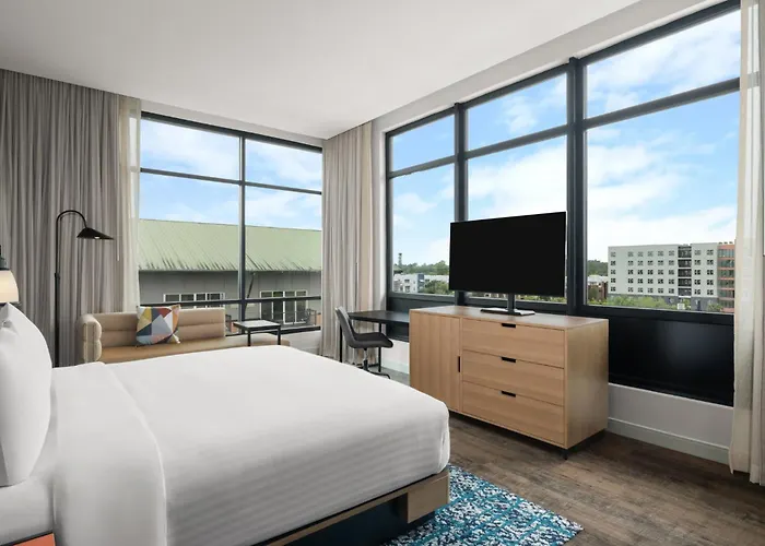 Indigo - Collegetown By Ihg Hotel